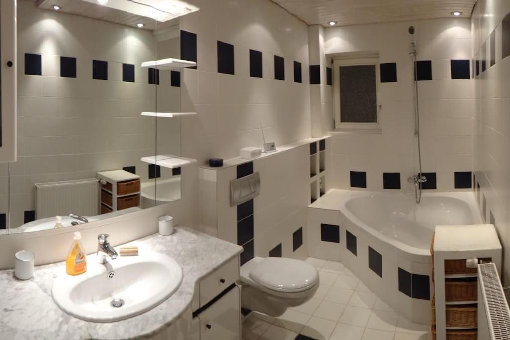 2 Bedroom Beautyful Vacation Home / Ferienhaus Brunsberg บุคโฮลซ์ อิน แด นอร์ดไฮเดอ ภายนอก รูปภาพ